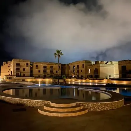 Chambray, Blissful Escape